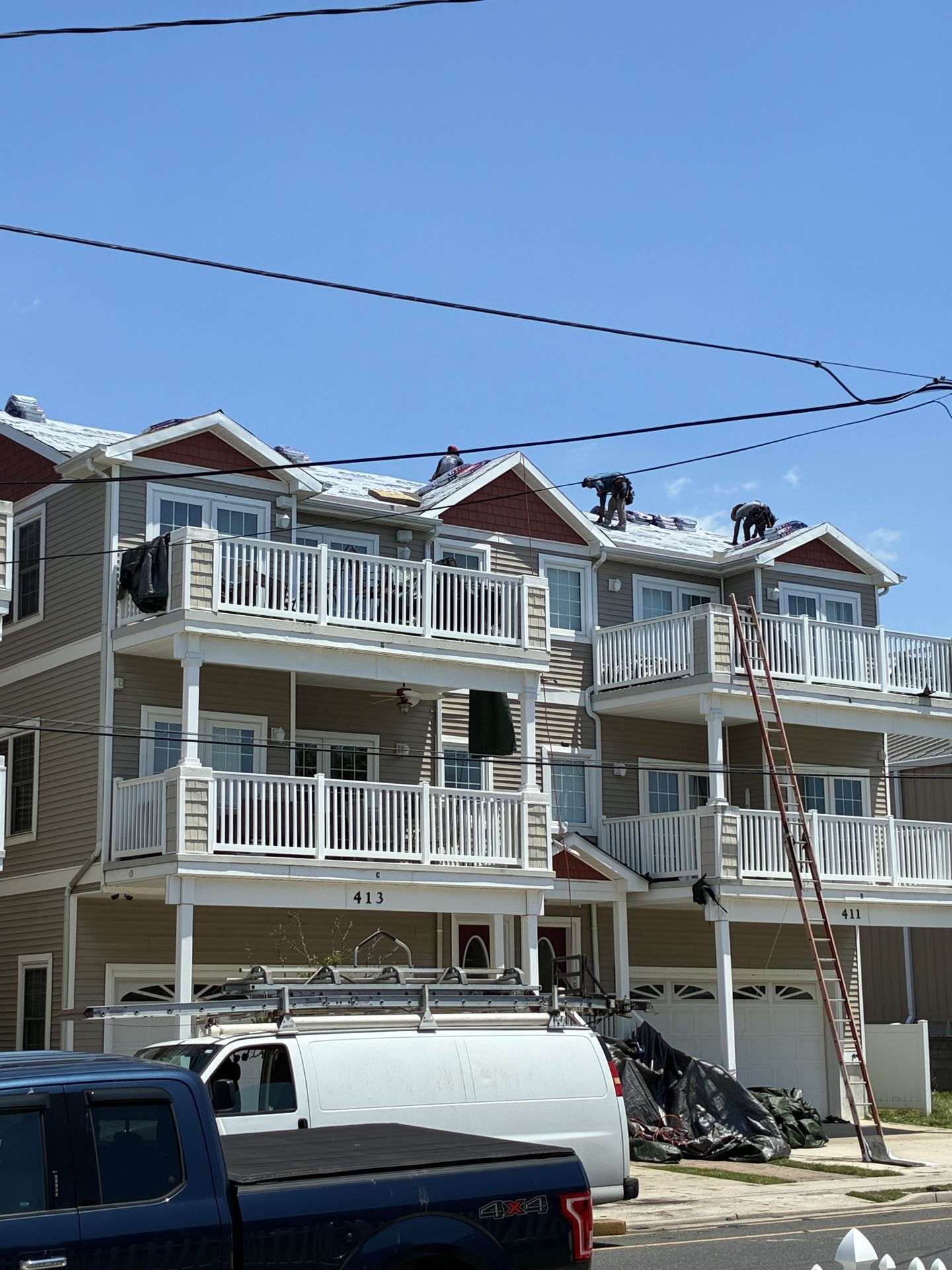 8-Unit Condominium Shingle Roof — Be Shore Exteriors