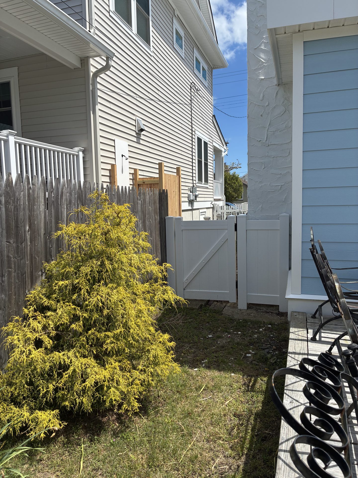 New Vinyl & Steel Fencing — Be Shore Exteriors