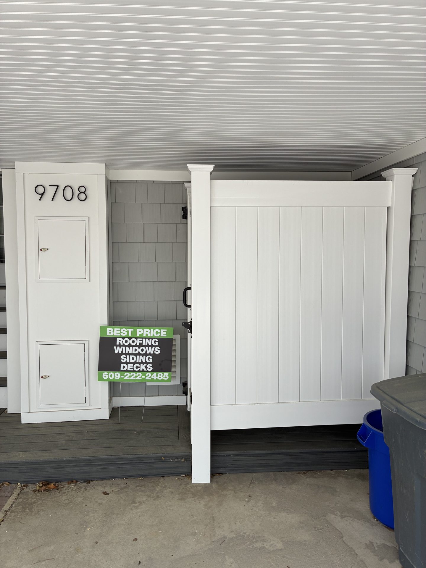 New White Vinyl Outdoor Showers — Absecon, NJ — Be Shore Exteriors